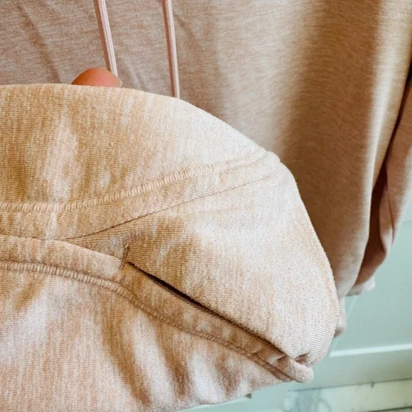 Athleta Tech Long Sleeve Hoodie in Blush Size M - Picture 4 of 8